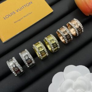 Louis Vuitton Jewelry Style 40