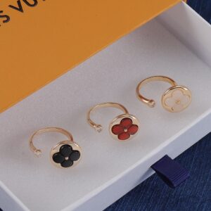 Louis Vuitton Jewelry Style 35