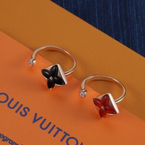 Louis Vuitton Jewelry Style 35