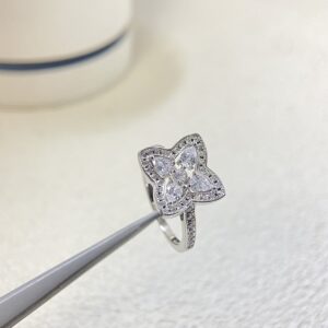 Jewelry Style 35