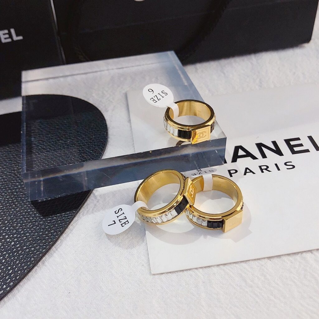 Chanel Jewelry Style 35 size678