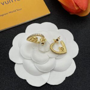 Louis Vuitton Jewelry Style 40