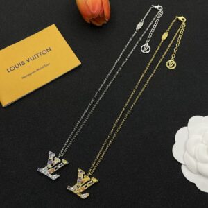 Louis Vuitton Jewelry Style 45