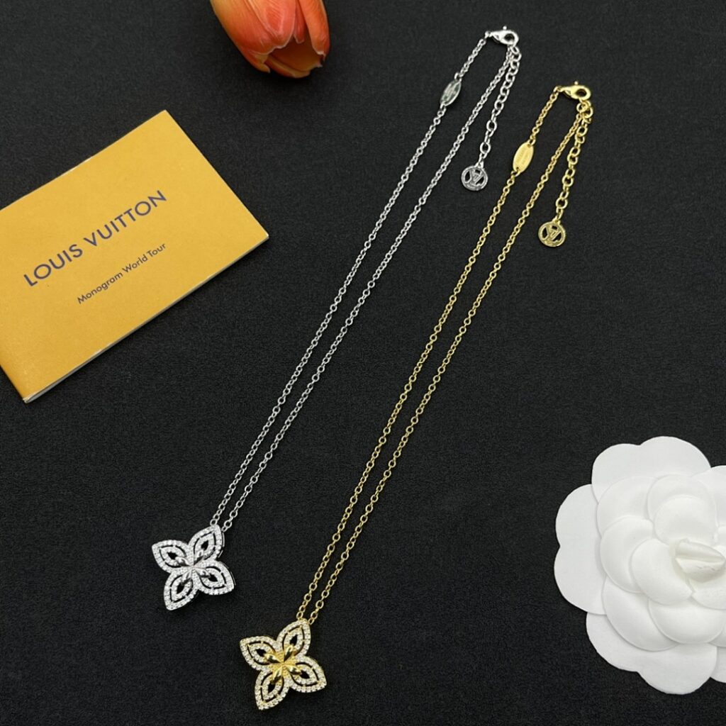 Louis Vuitton Jewelry Style 45