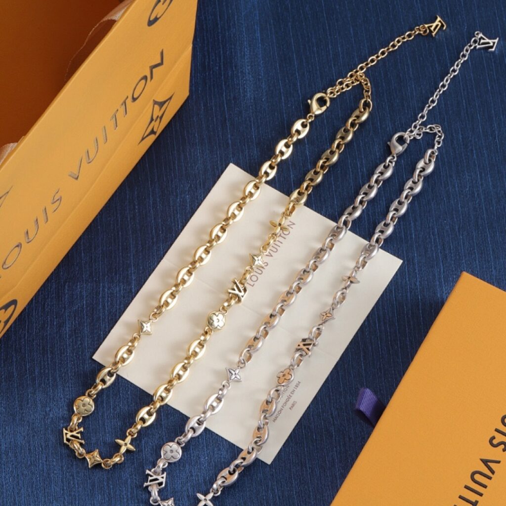 Louis Vuitton Jewelry Style 65