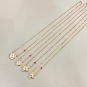 Louis Vuitton Jewelry Style 40