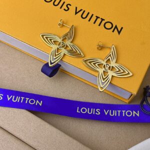Louis Vuitton Jewelry Style 45