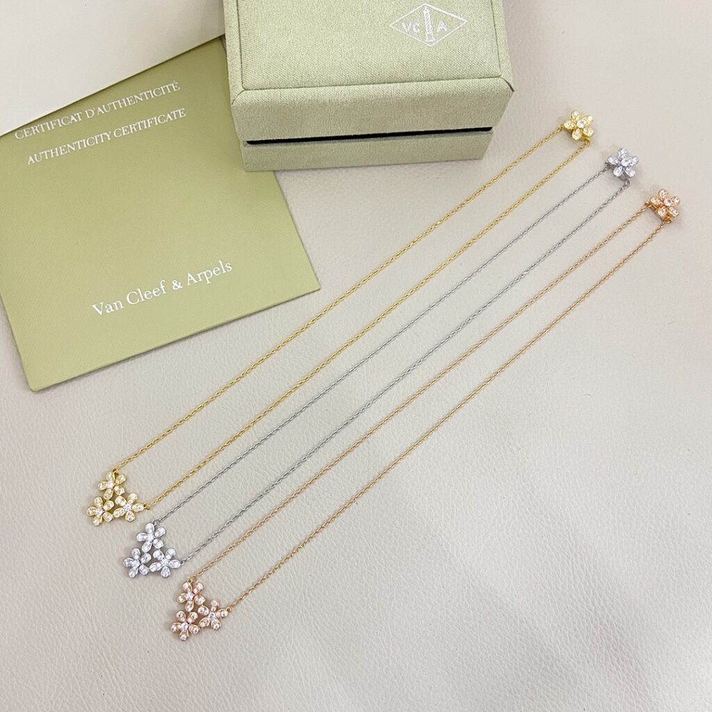 Van Cleef & Arpels Jewelry Style 50