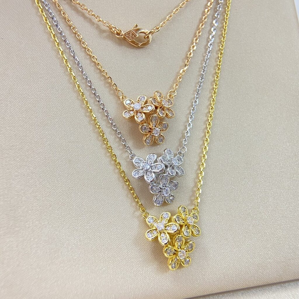 Van Cleef & Arpels Jewelry Style 45