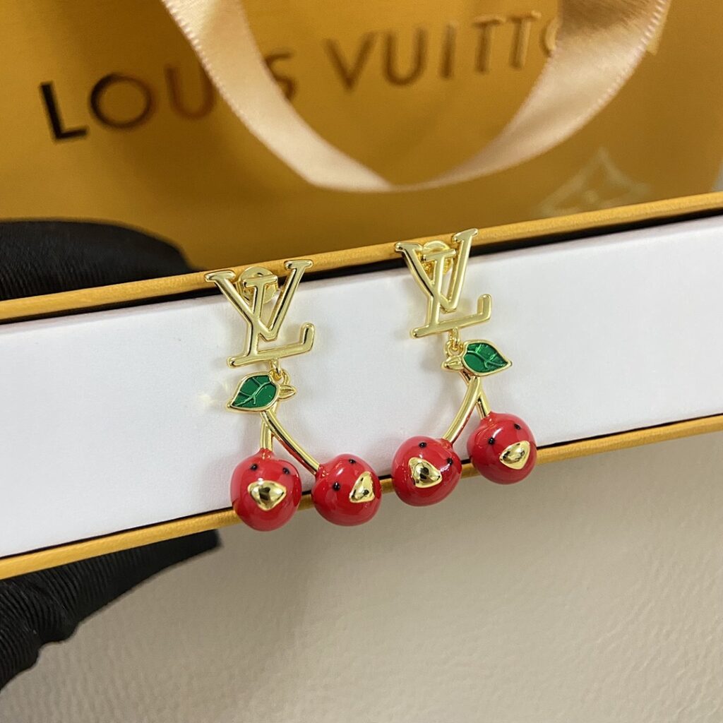 Louis Vuitton Jewelry Style 47
