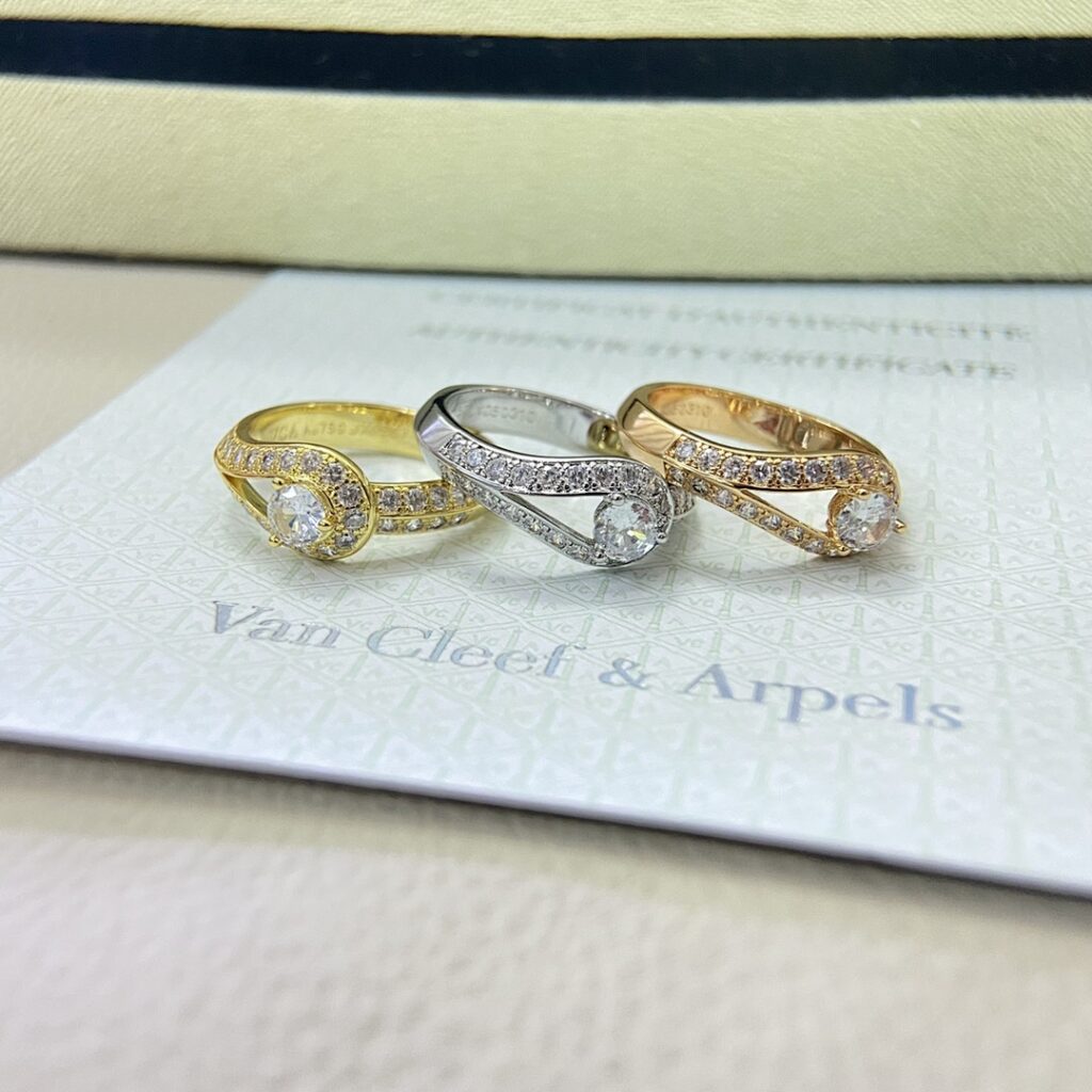 Van Cleef & Arpels Jewelry Style 45 size678