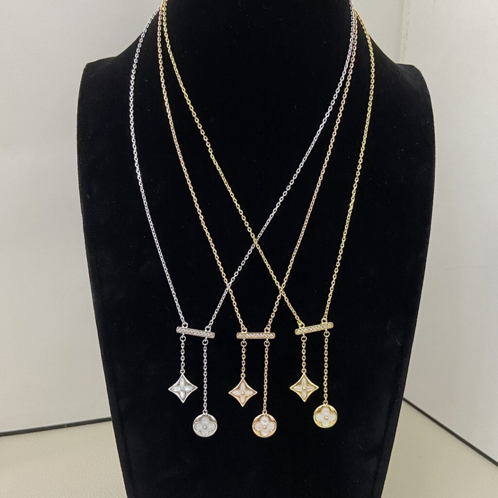 Louis Vuitton Jewelry Style 48
