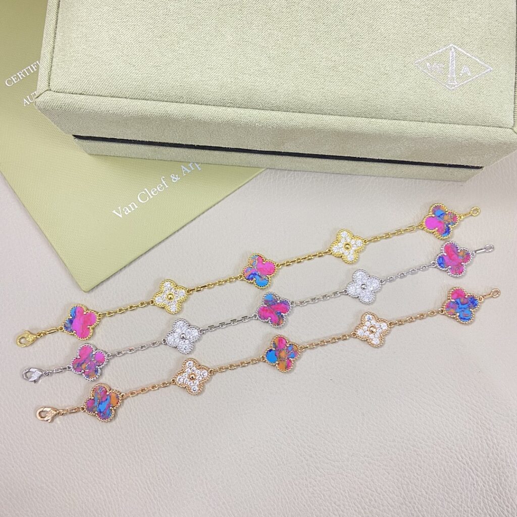 Van Cleef & Arpels Jewelry Style 50