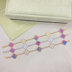 Van Cleef & Arpels Jewelry Style 50