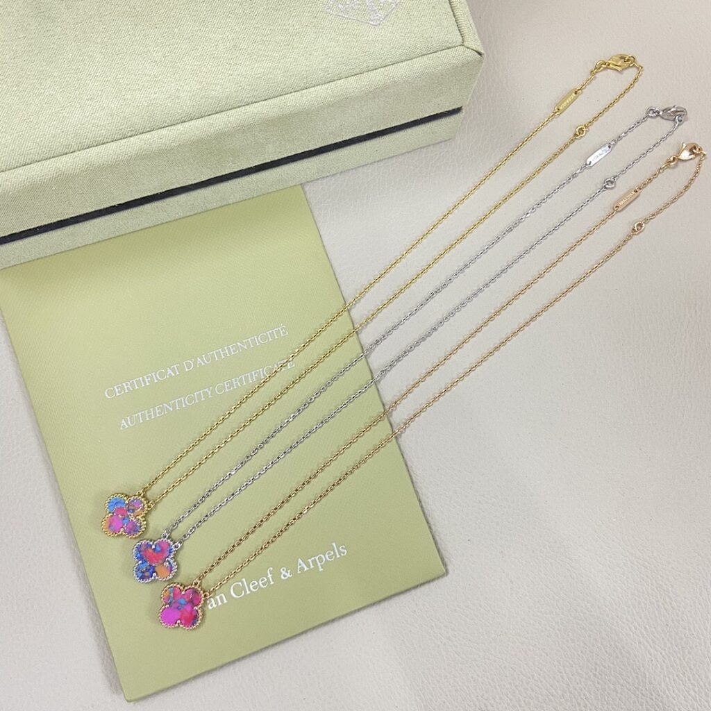 Van Cleef & Arpels Jewelry Style 35