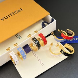 Louis Vuitton Jewelry Style 50