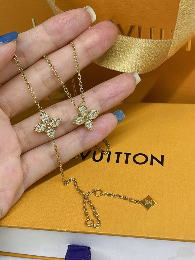 Louis Vuitton Jewelry Style 45