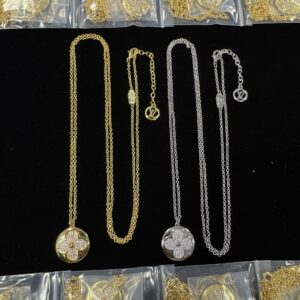 Louis Vuitton Jewelry Style 60