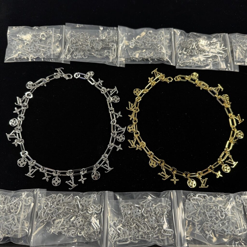 Louis Vuitton Jewelry Style 85