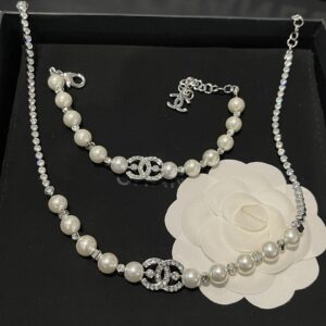 Chanel Necklace Style 75 60