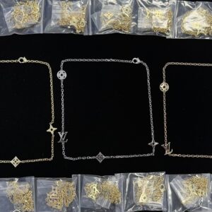 Louis Vuitton Jewelry Style 50