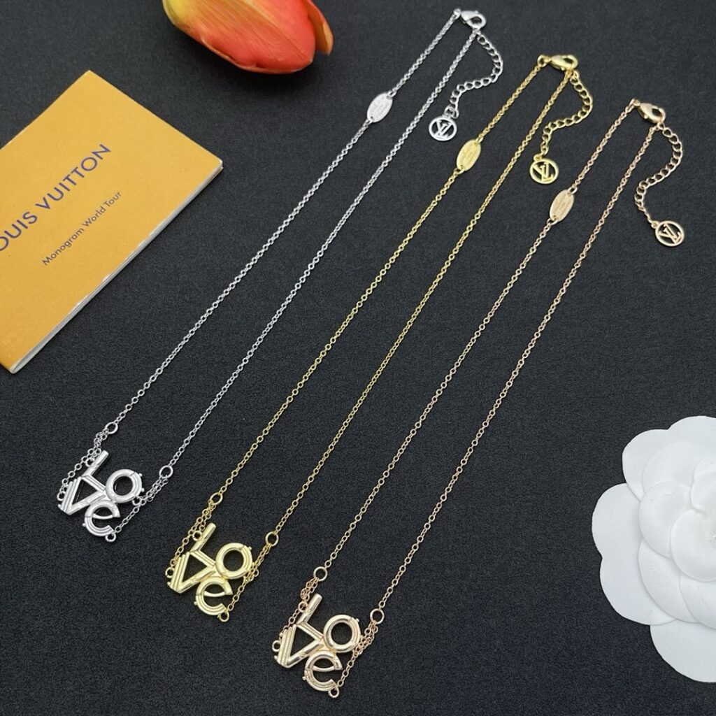 Louis Vuitton Jewelry Style 40
