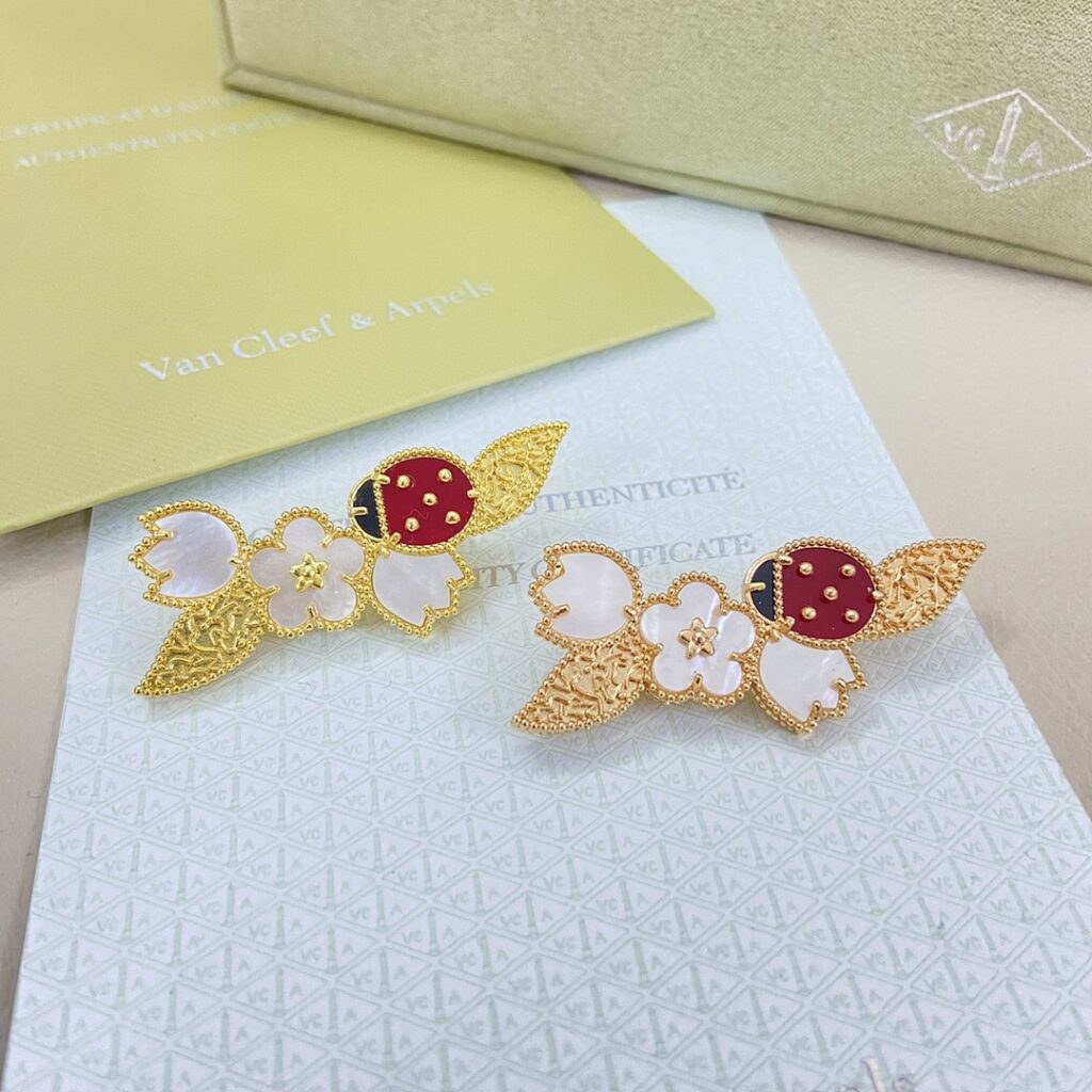 Van Cleef & Arpels Jewelry Style 60