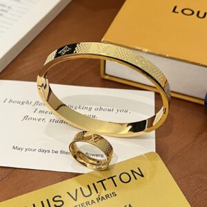 Louis Vuitton Ring Style 50 35
