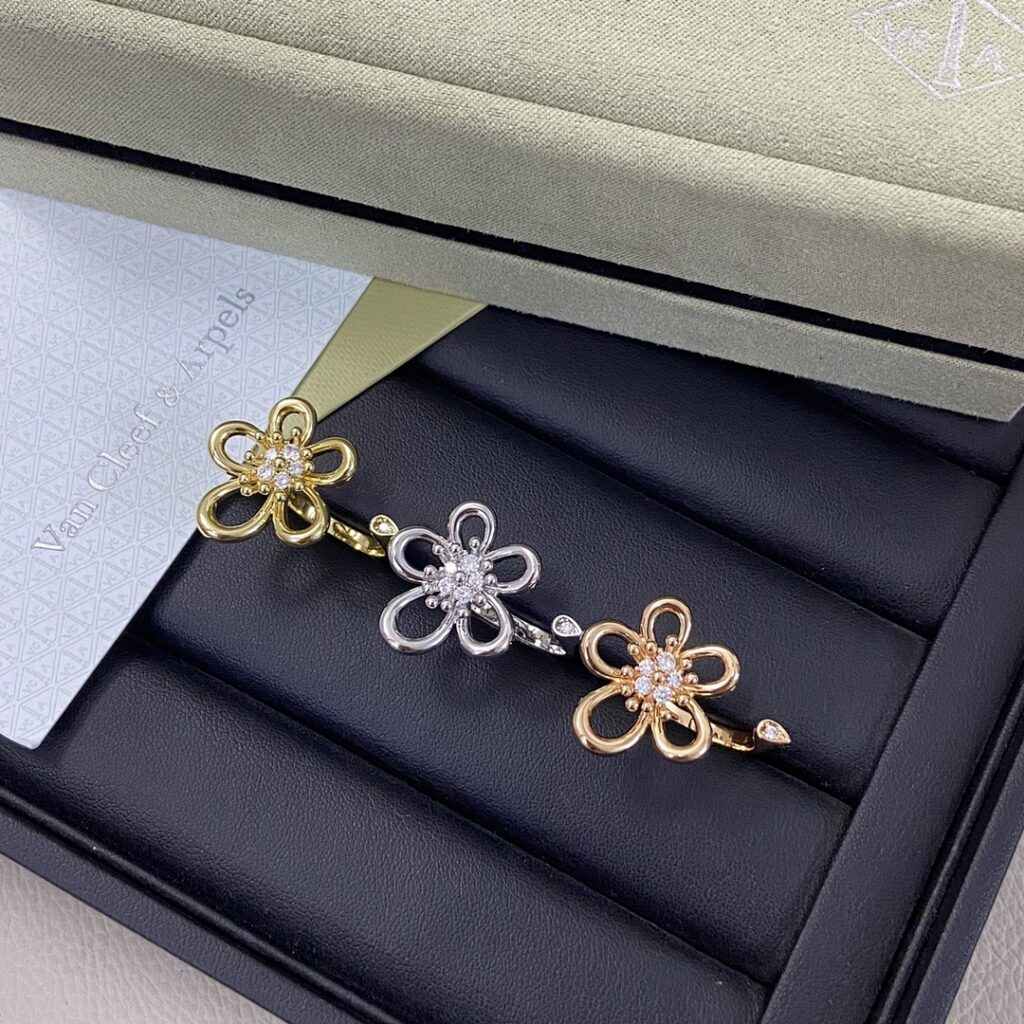 Van Cleef & Arpels Ring Style 40