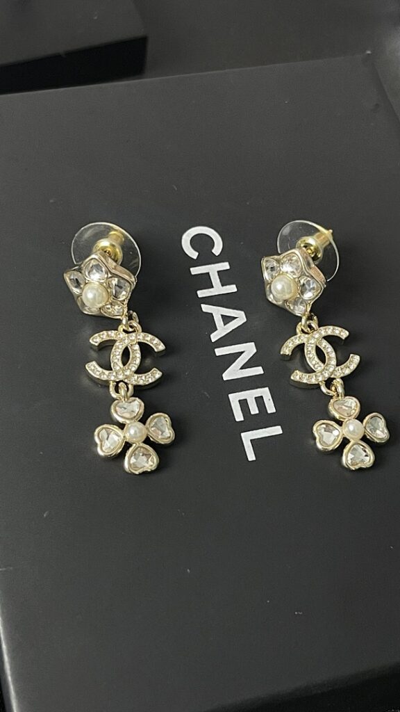 Jewelry Style 60