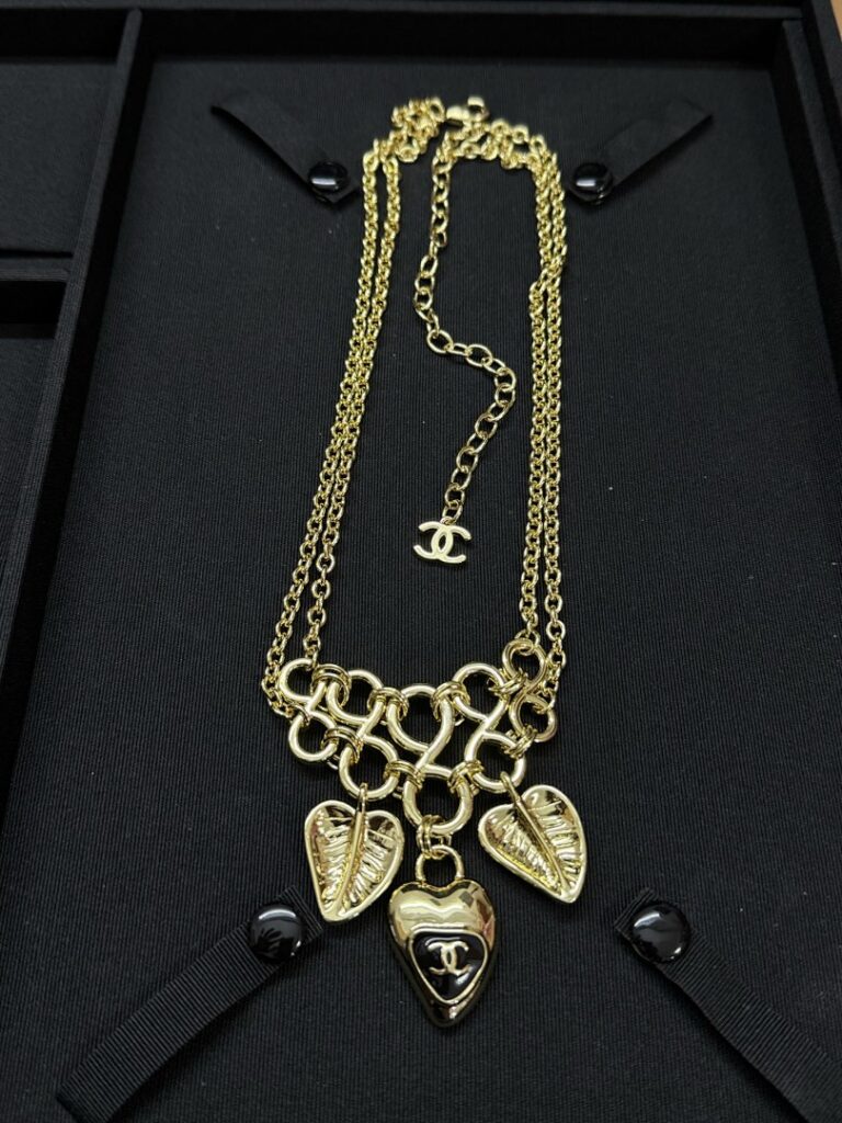 Jewelry Style 100