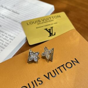 Louis Vuitton Jewelry Style 45