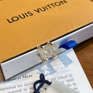 Louis Vuitton Jewelry Style 40