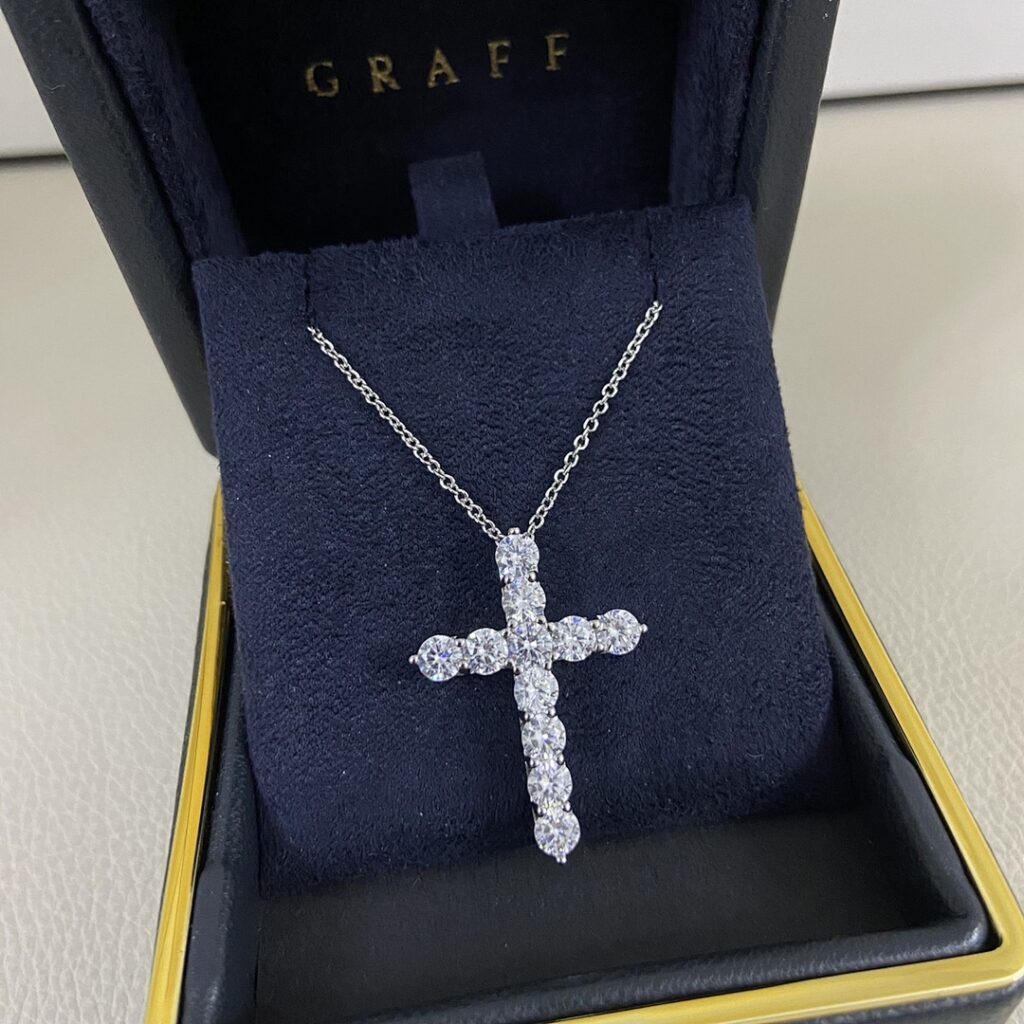 Graff Jewelry Style 40