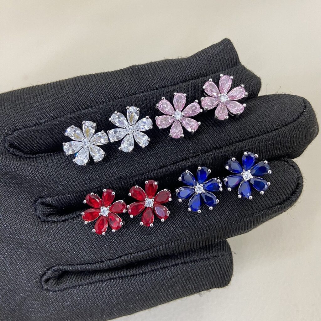 Harry Winston Jewelry Style 60