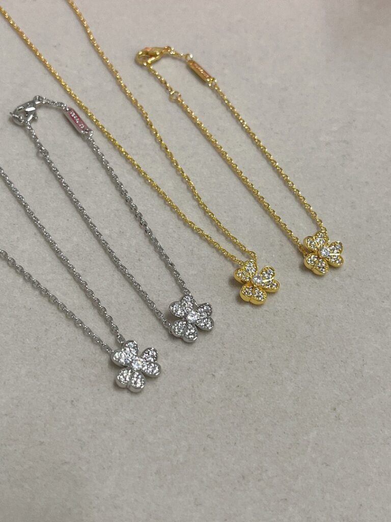 Van Cleef & Arpels Necklace Style 40 40