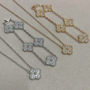 Van Cleef & Arpels Necklace Style 50 35
