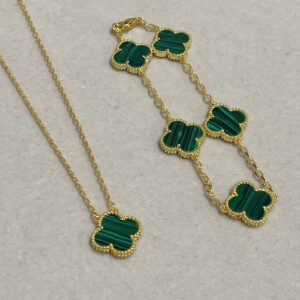 Van Cleef & Arpels Necklace Style 35 50