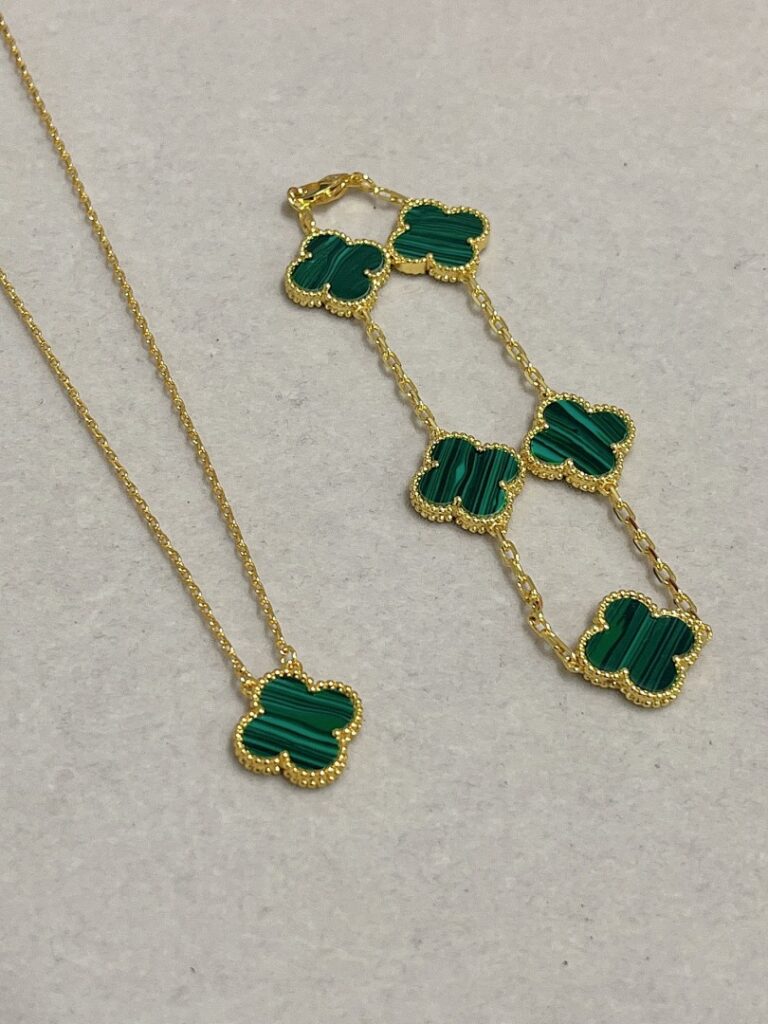 Van Cleef & Arpels Necklace Style 35 50
