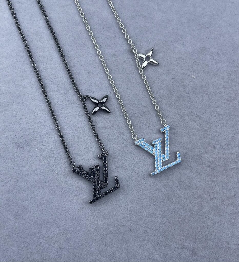 Louis Vuitton Jewelry Style 45