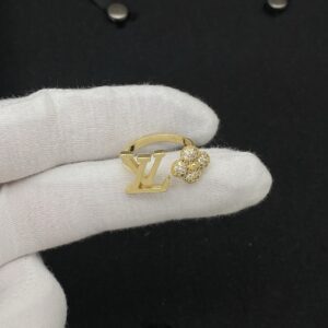 Louis Vuitton Jewelry Style 37