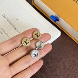 Louis Vuitton Jewelry Style 40