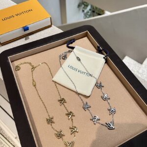 Louis Vuitton Jewelry Style 45