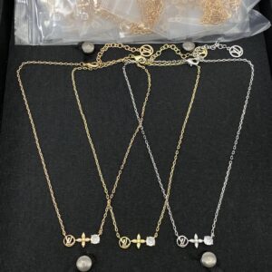 Louis Vuitton Jewelry Style 40