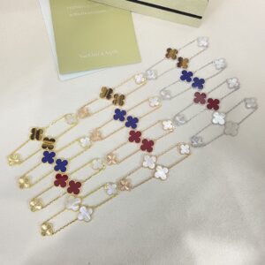 Van Cleef & Arpels Jewelry Style 65