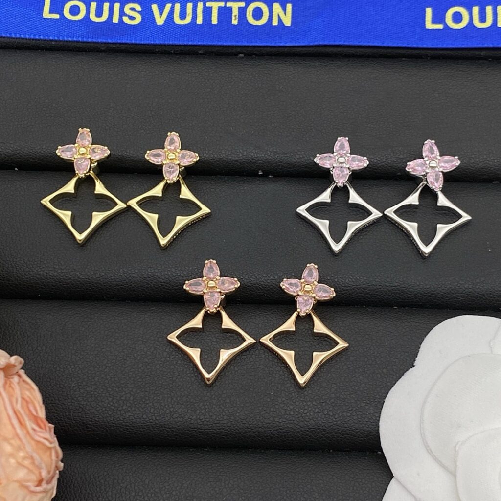 Louis Vuitton Jewelry Style 45