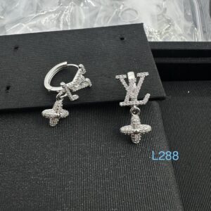 Louis Vuitton Jewelry Style 55