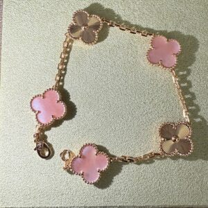 Van Cleef & Arpels Jewelry Style 50
