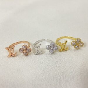 Louis Vuitton Jewelry Style 40