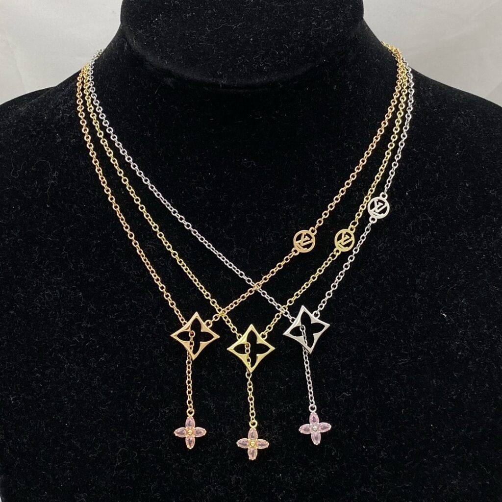 Louis Vuitton Jewelry Style 40